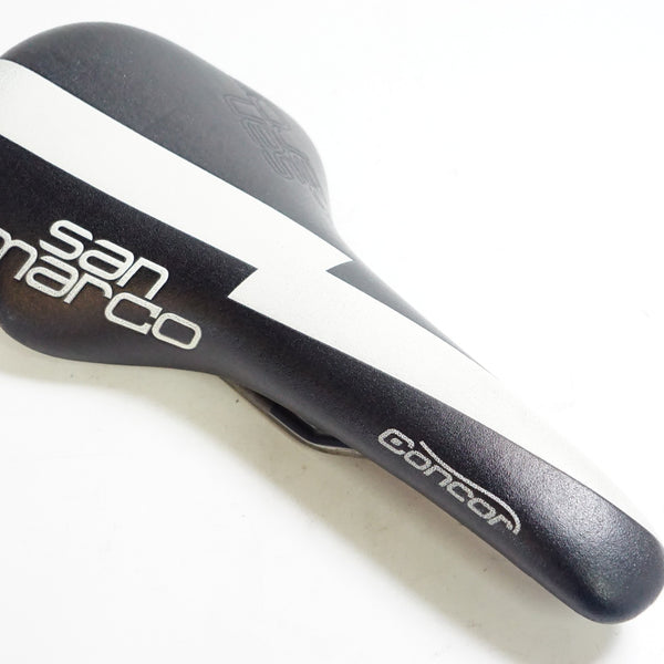 【新品未使用】 San Marco Mash サドル ブラック/ホワイト 新品未使用】 San Marco Mash サドル ブラック/ホワイト 新品未使用
