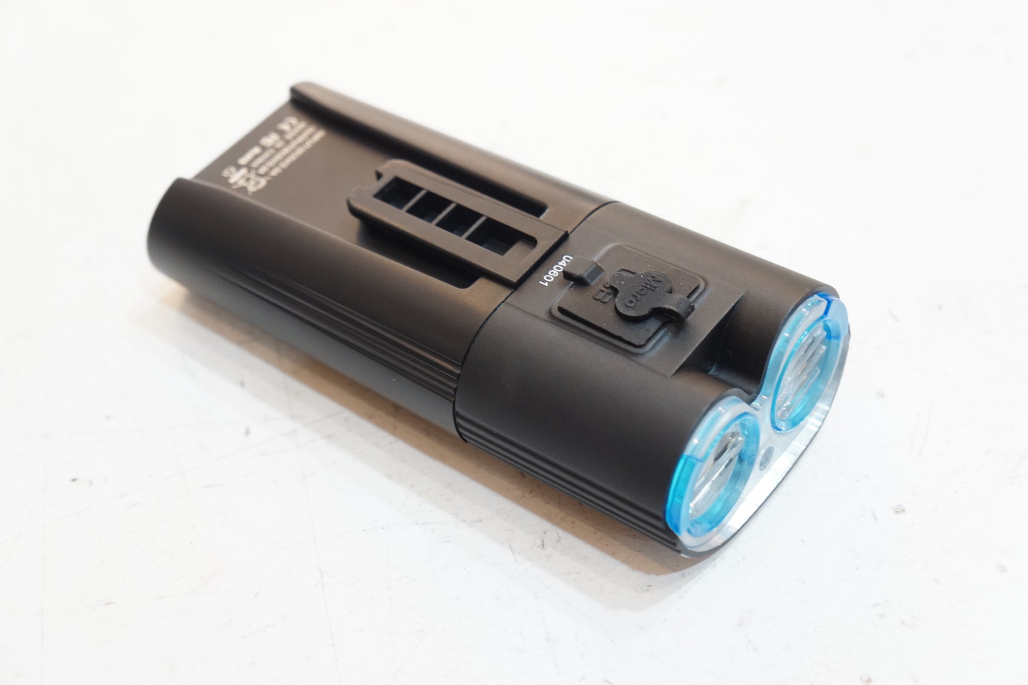 新品未使用 Gaciron V9DP-1800 フロントライト 自転車ライト