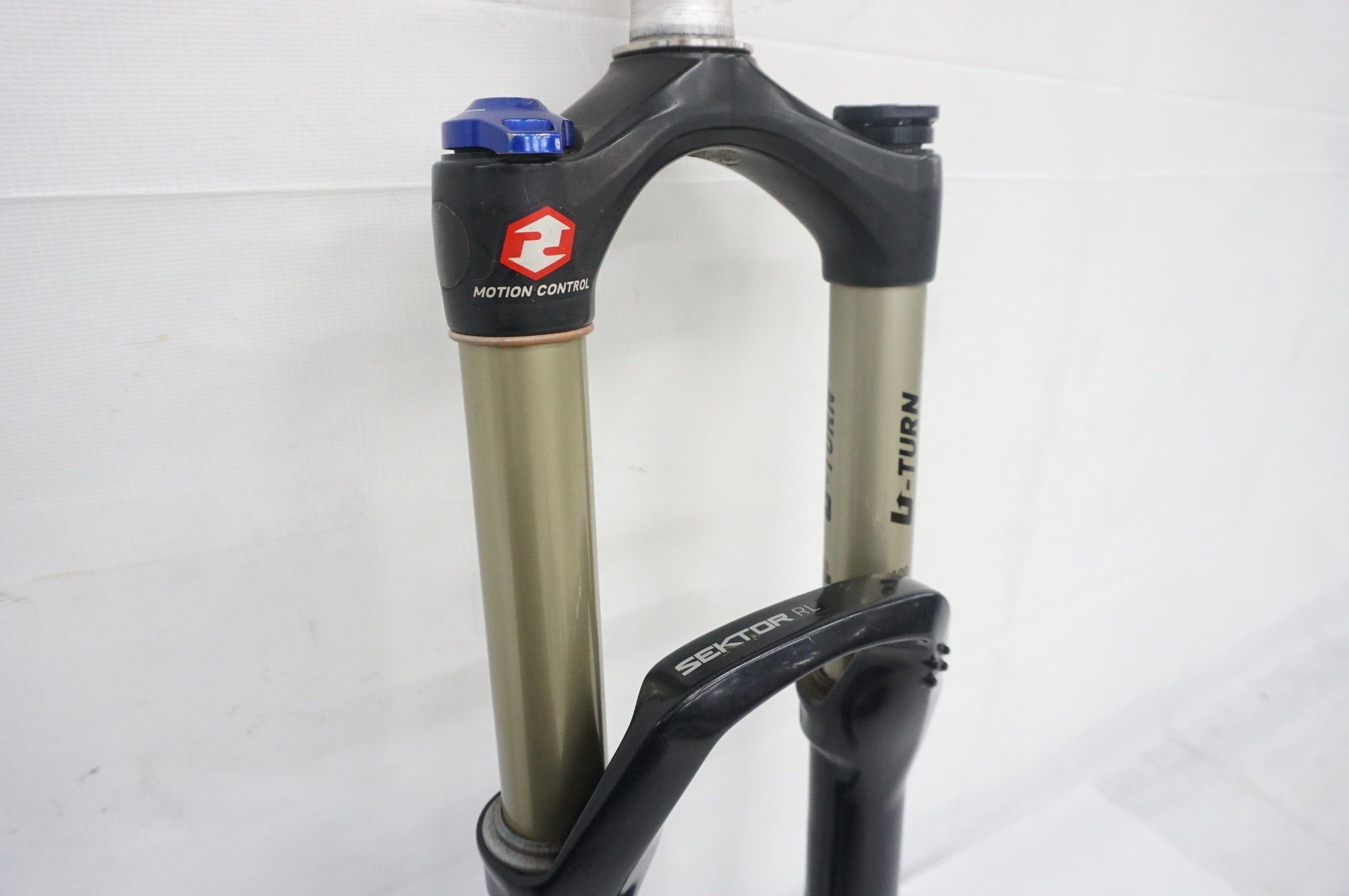 ROCKSHOX 「ロックショックス」 SEKTOR RL フロントサスペンション / 阪急塚口店