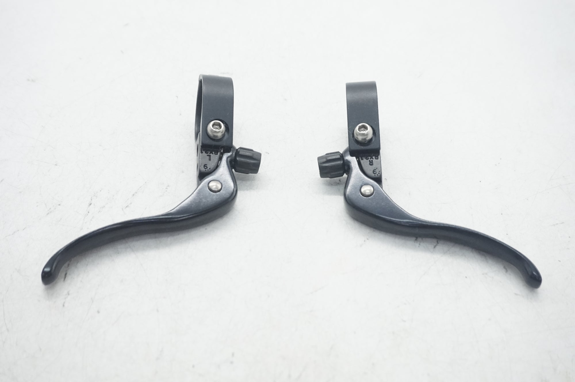 TEKTRO 「テクトロ」 RL720 ブレーキレバー / 大阪門真店