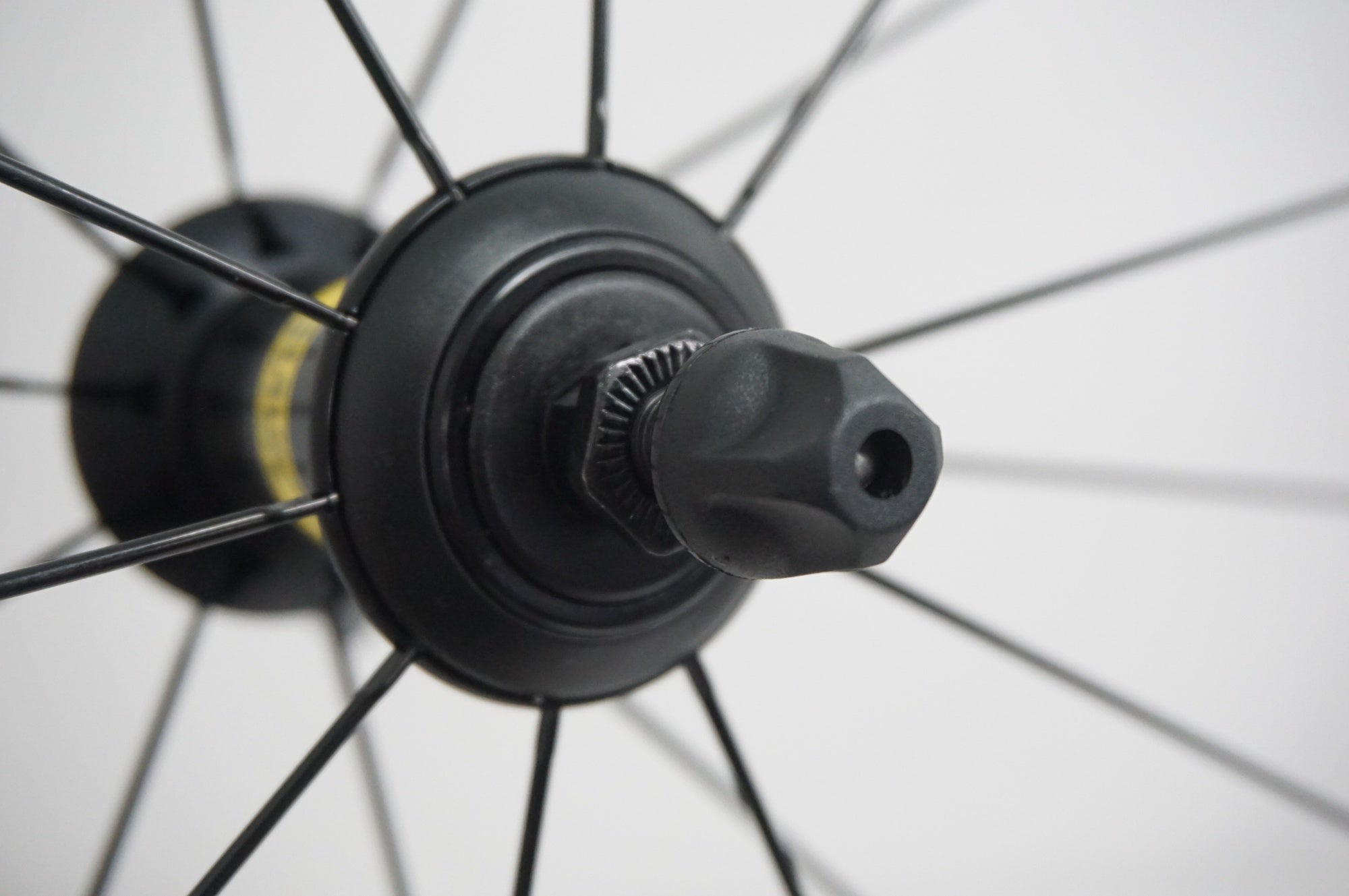 MAVIC 「マヴィック」 AKSIUM シマノ11速 ホイールセット / 福岡店