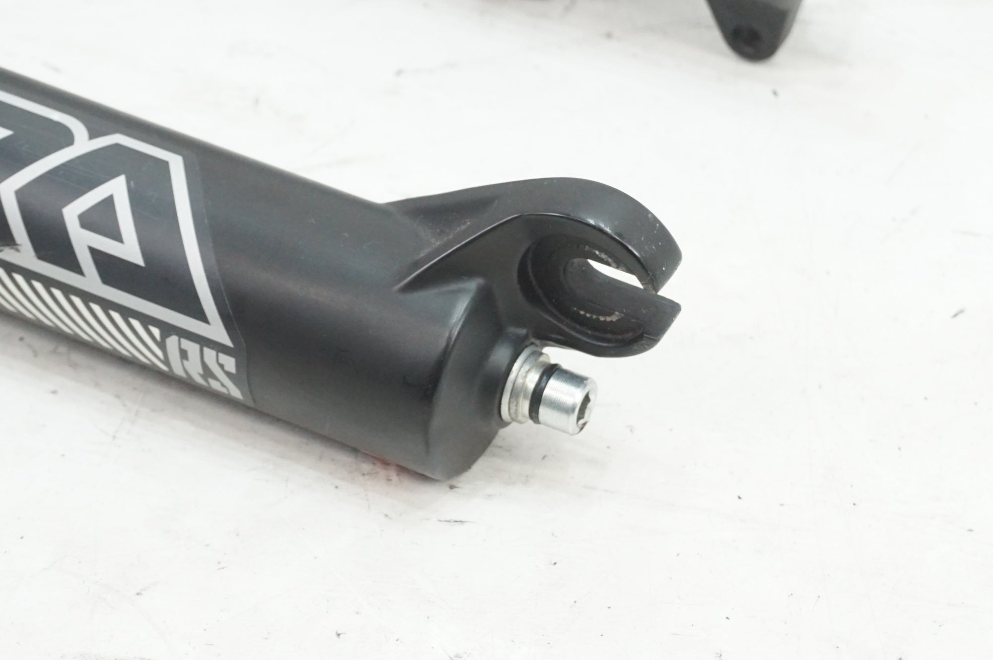 ROCKSHOX 「ロックショックス」 TORA 302 RS 26インチ サスペンションフォーク / 大宮店