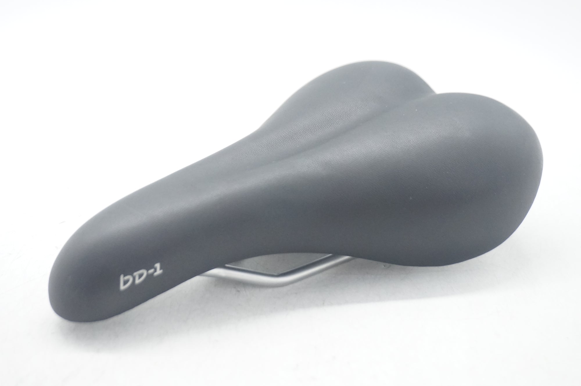 BD-1 「ビーディーワン」 サドル / 大阪門真店