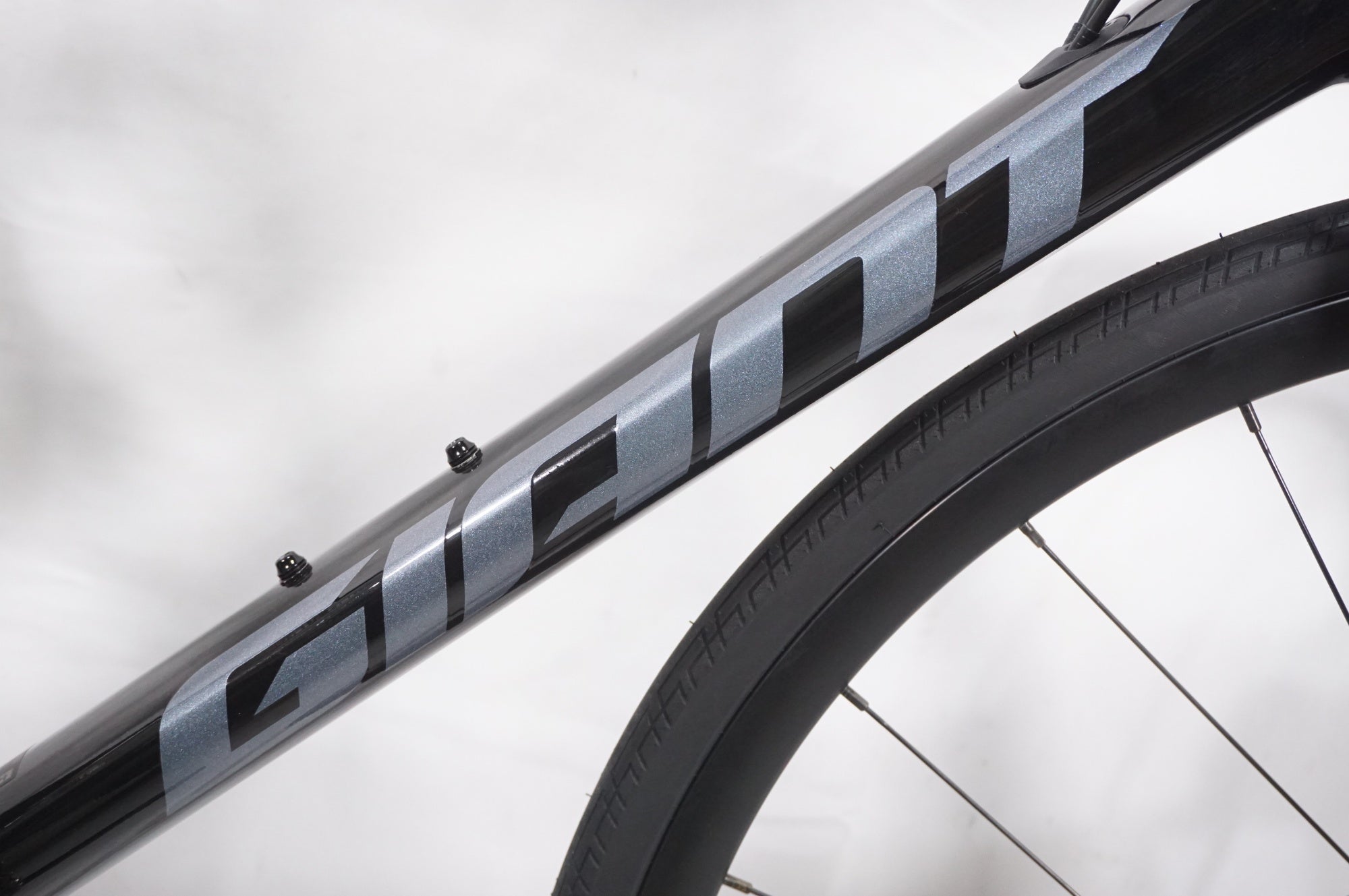 GIANT 「ジャイアント」 TCR ADVANCED 2 DISC KOM 2024年モデル ロード