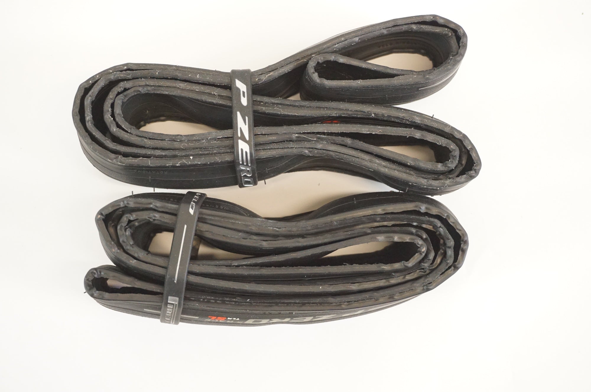 新品　PIRELLI　P ZERO RACE　700x26C　2本セット　ピレリ PIRELLI/ピレリ P ZERO RACE チューブレスレディ 700x26c タイヤ