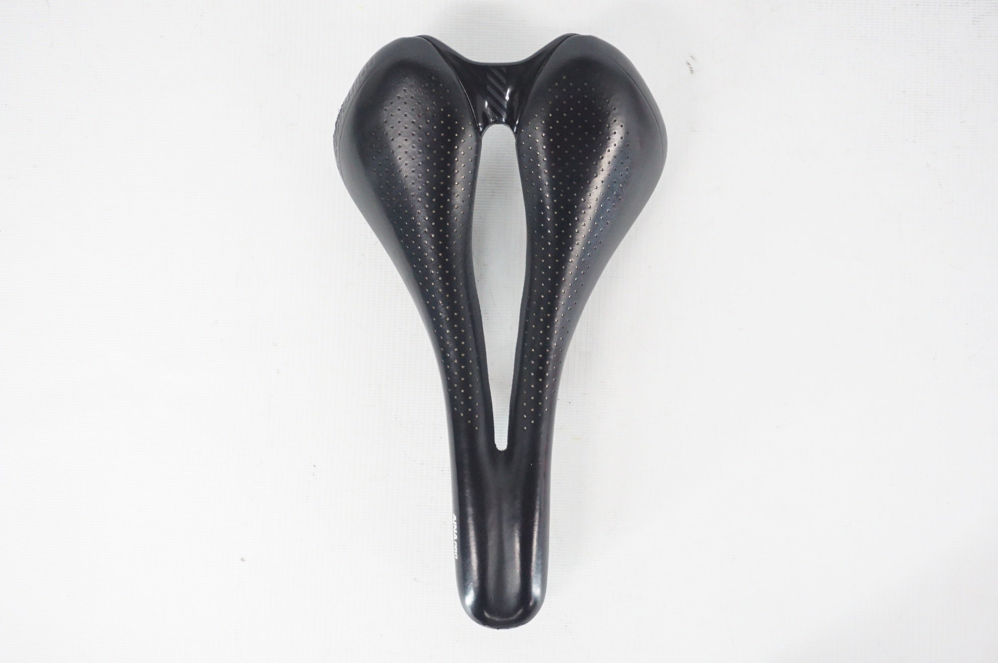 BONTRAGER 「ボントレガー」 AJNA PRO サドル / 阪急塚口店