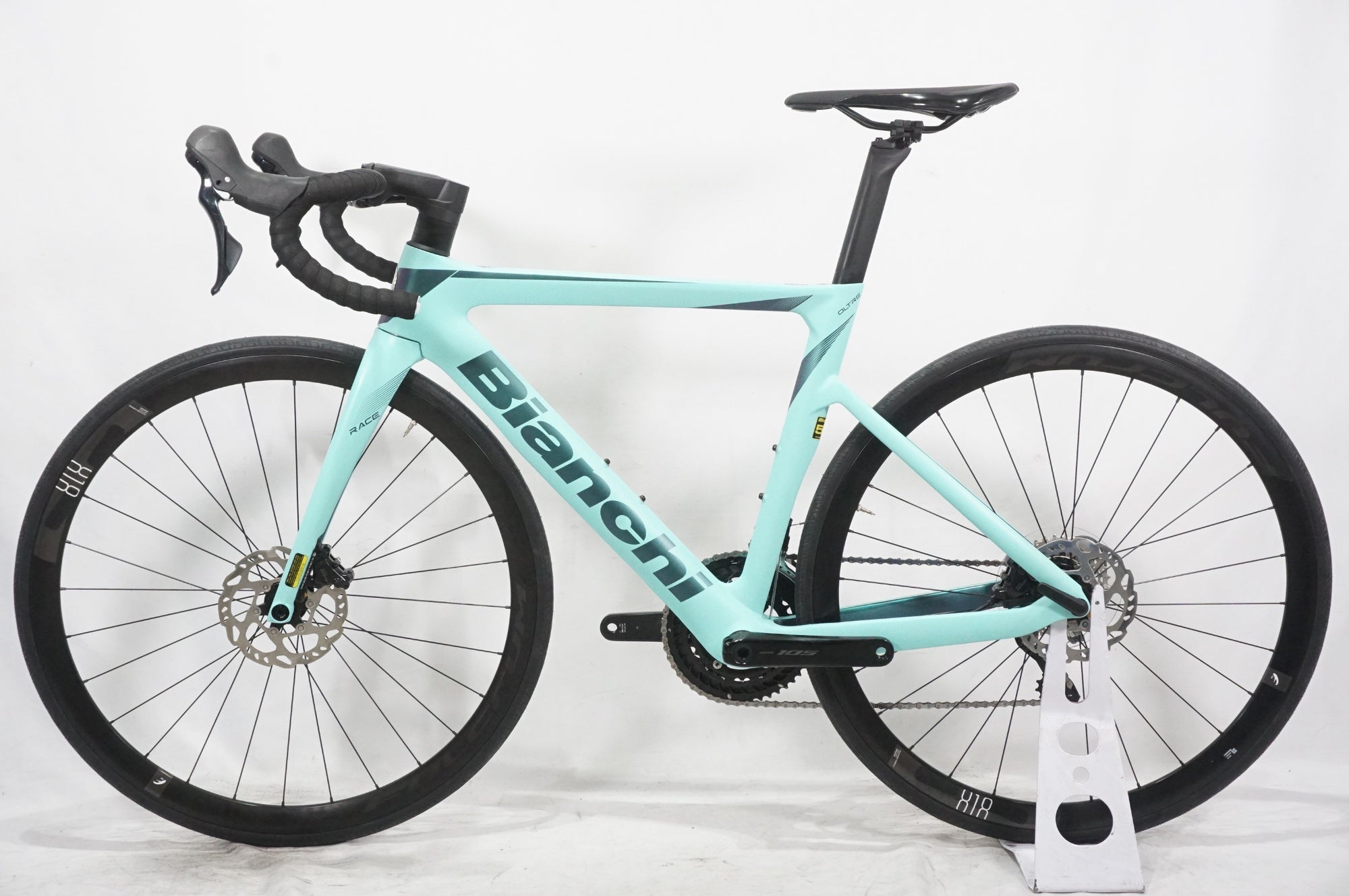 BIANCHI 「ビアンキ」 OLTRE RACE 2024年モデル ロードバイク / AKIBA店
