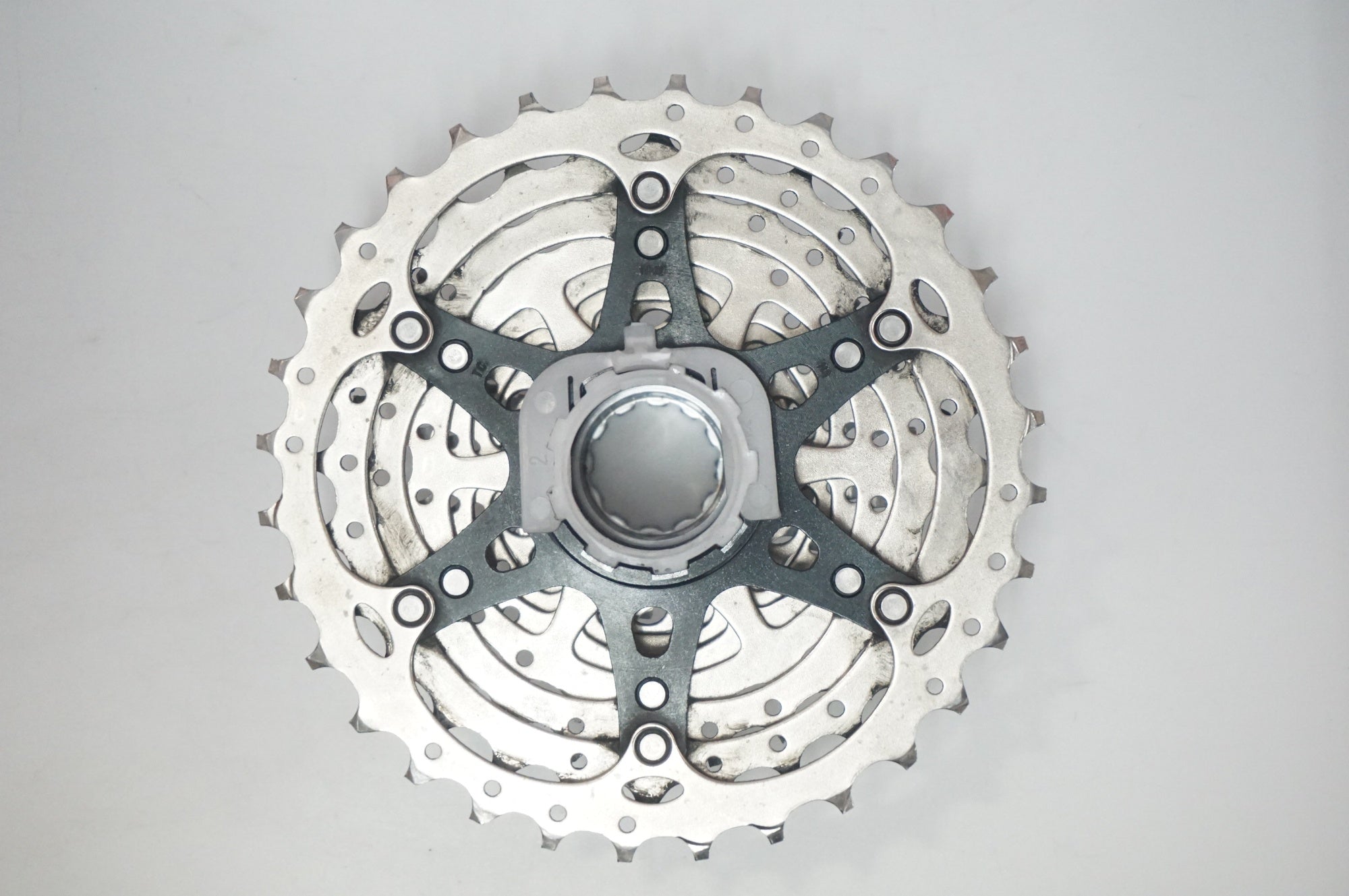 ELITE VOLANO / ヴォラーノ 105 スプロケCS-R7000付 SHIMANO 「シマノ」 105 CS-R7000 11-32T スプロケット / バイチャリ
