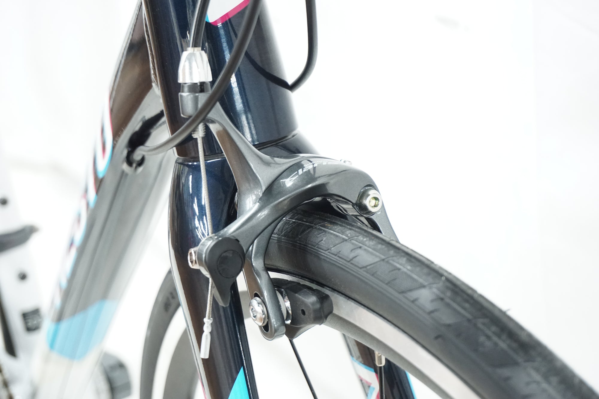 NESTO 「ネスト」 FALAD PRO 2024年モデル ロードバイク / 奈良店