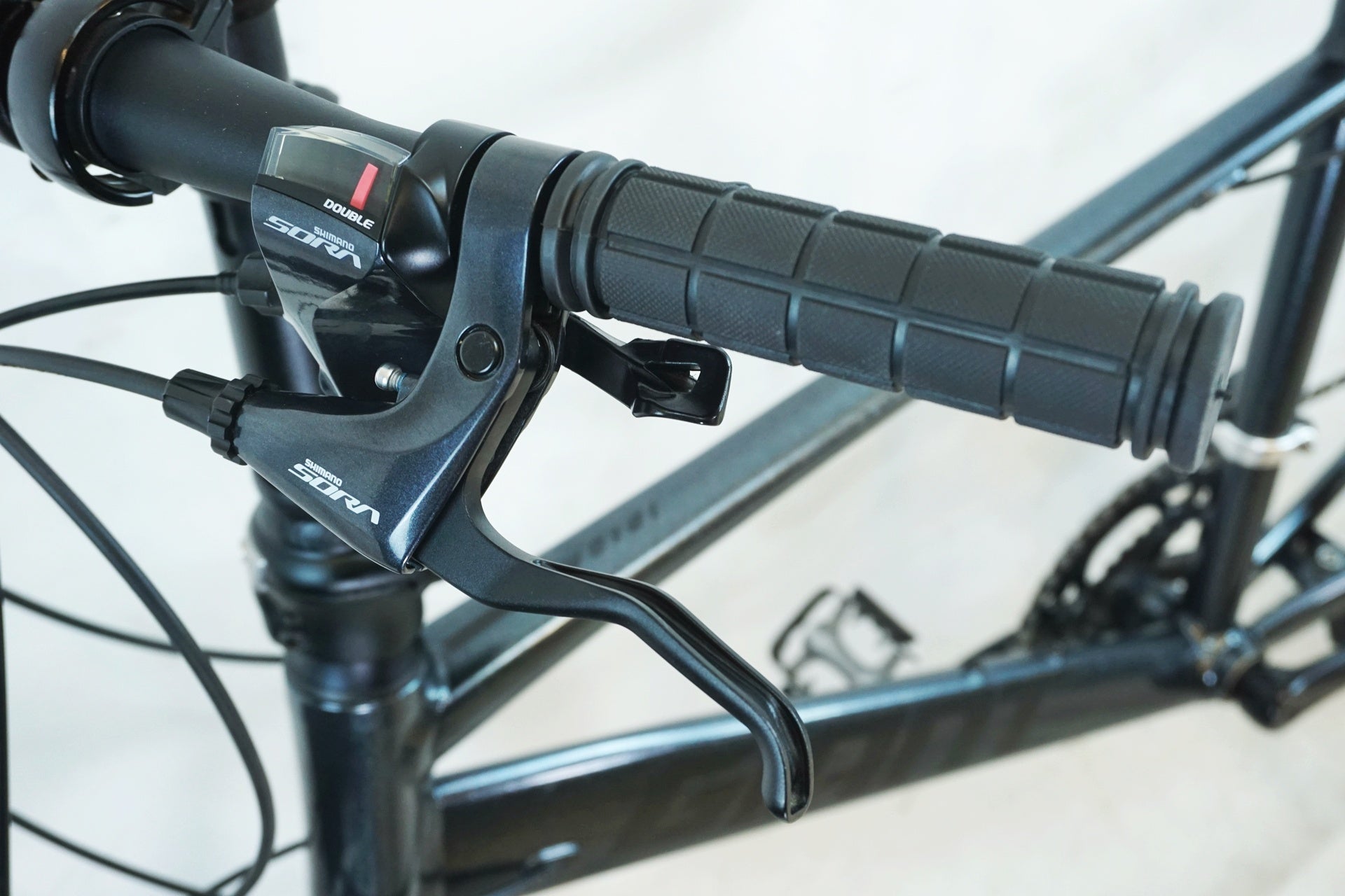 GIANT 「ジャイアント」 IDIOM1 2024年モデル ミニベロ / 有明ガーデン店