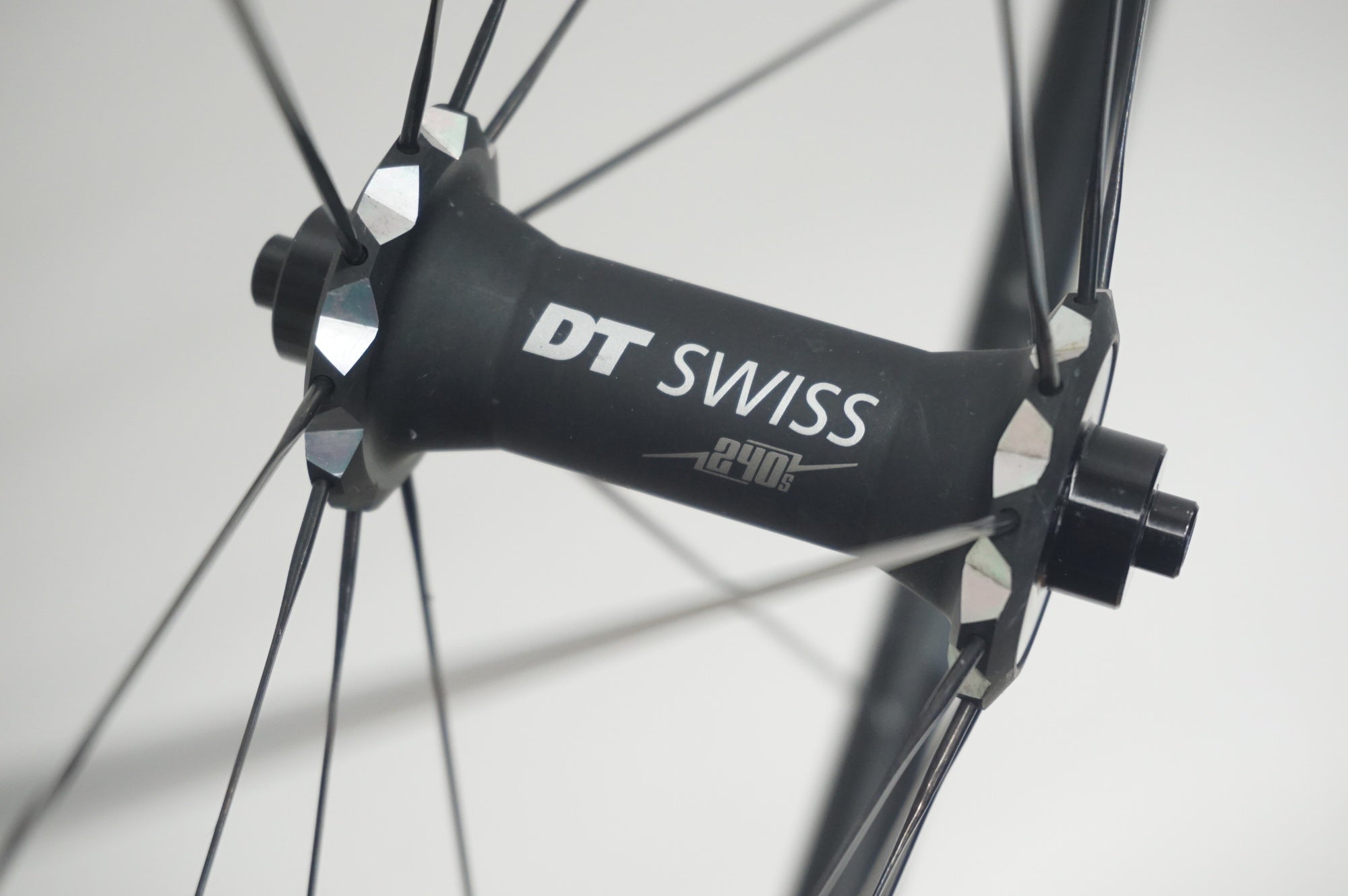 DT SWISS 「ディーティースイス」 RR21 DICUT シマノ11速 ホイールセット / 福岡店