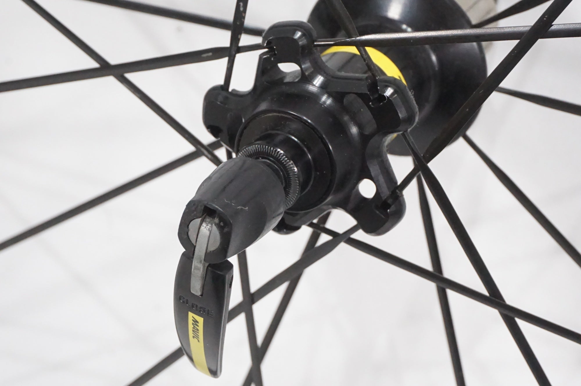 MAVIC 「マヴィック」 COSMIC PRO CARBON シマノ11S ホイールセット / AKIBA店