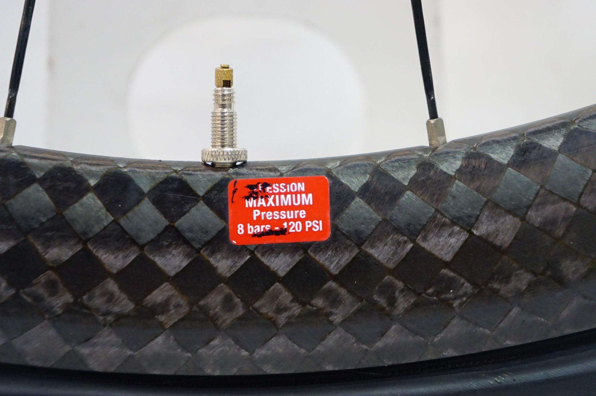 HUTCHINSON 「ハッチンソン」 RT1 シマノ 10速専用 ホイールセット / 熊谷本店