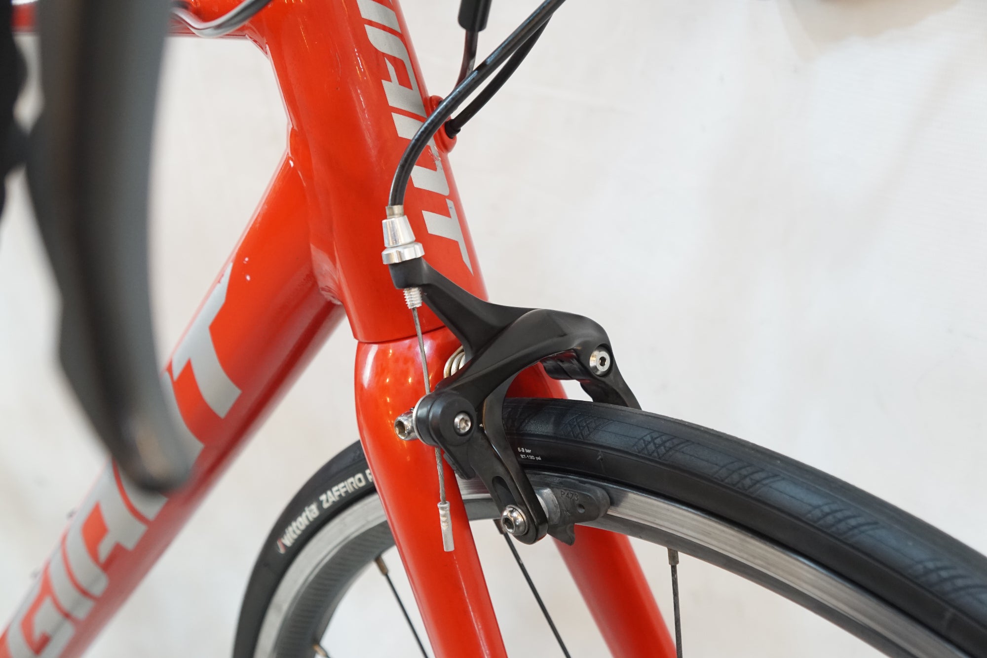 GIANT 「ジャイアント」 CONTEND2 2021年モデル ロードバイク / バイチャリ浦和ベース