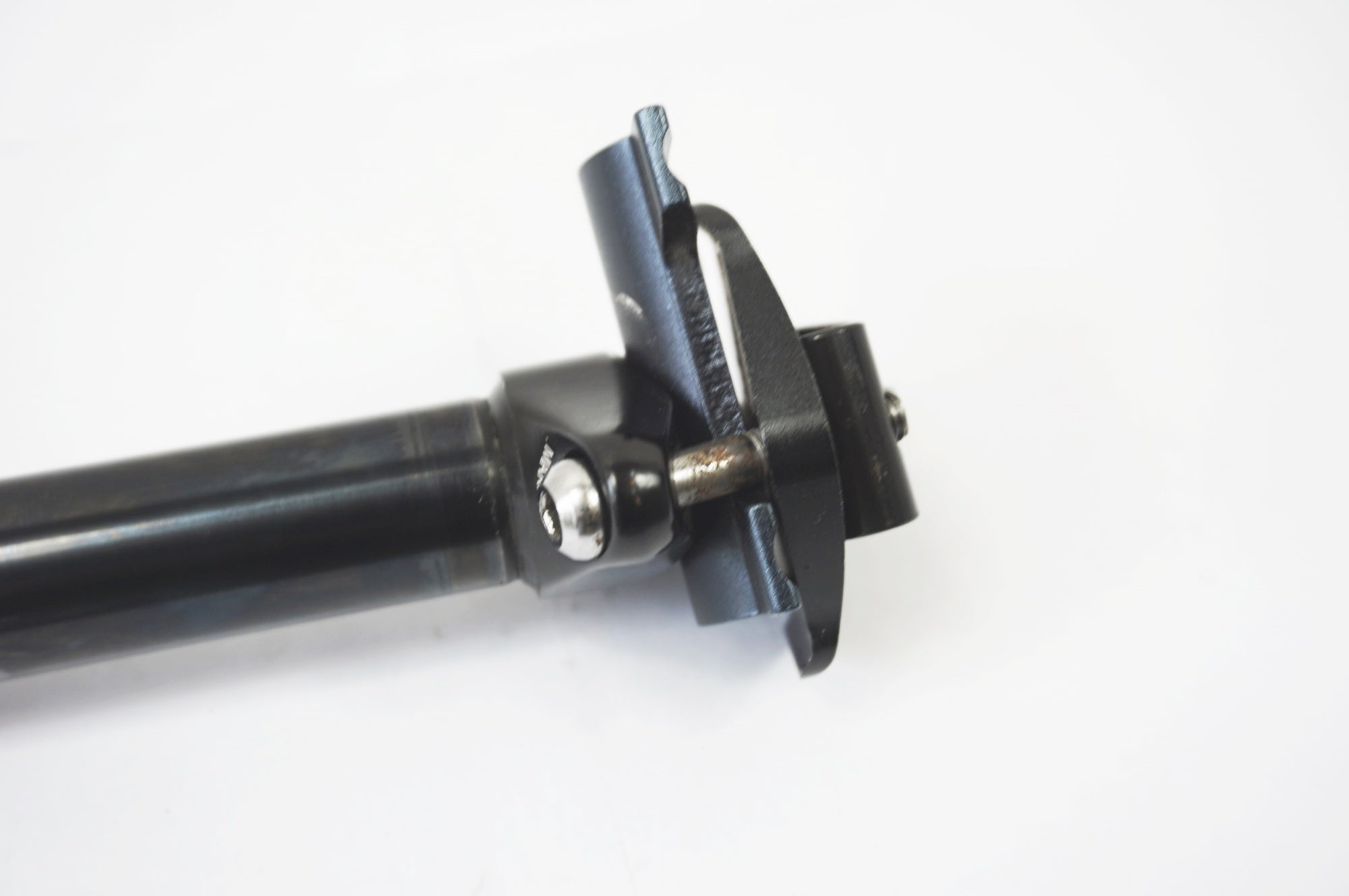 KIND SHOCK 「カインドショック」 E30i ドロッパー φ27.2 390mm シートポスト / バイチャリ世田谷店