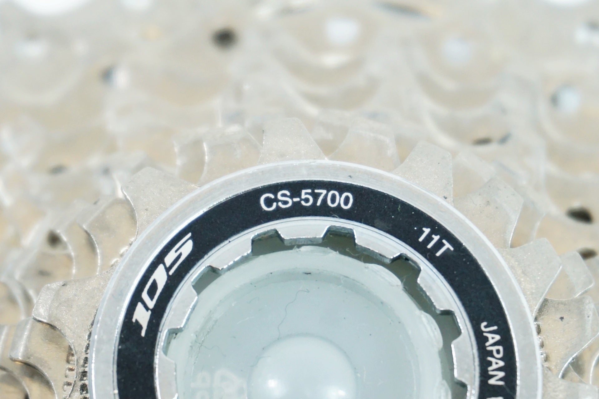 SHIMANO 「シマノ」 105 CS-5700 11-28T スプロケット / 有明ガーデン