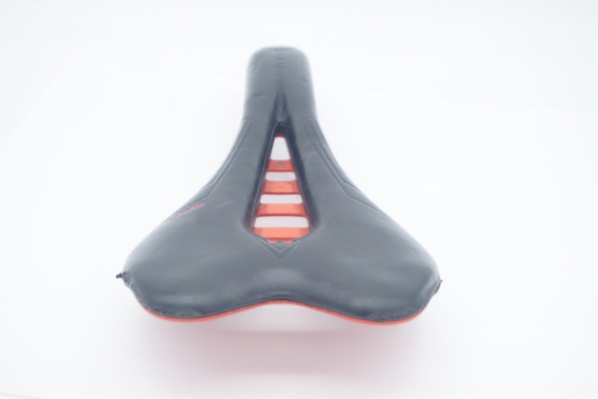 ASTVTE アスチュート SKYLITE 3.0 スカイライト3.0 Amazon | ASTVTE(アスチュート) サドル スカイライト VT 3.0