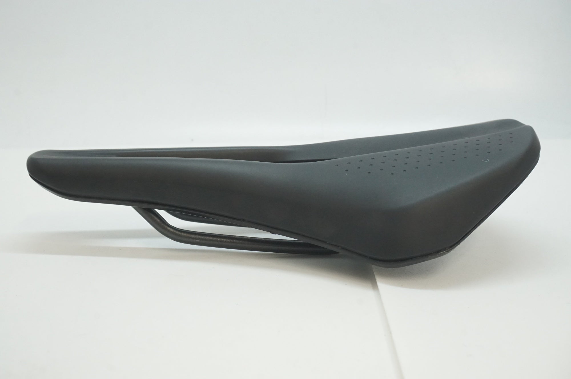 FIZIK 「フィジーク」 TEMPO ARGO R3 サドル / 福岡店