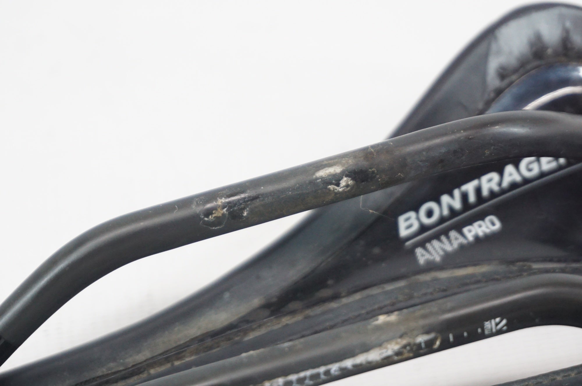 BONTRAGER 「ボントレガー」 AJNA PRO サドル / 阪急塚口店