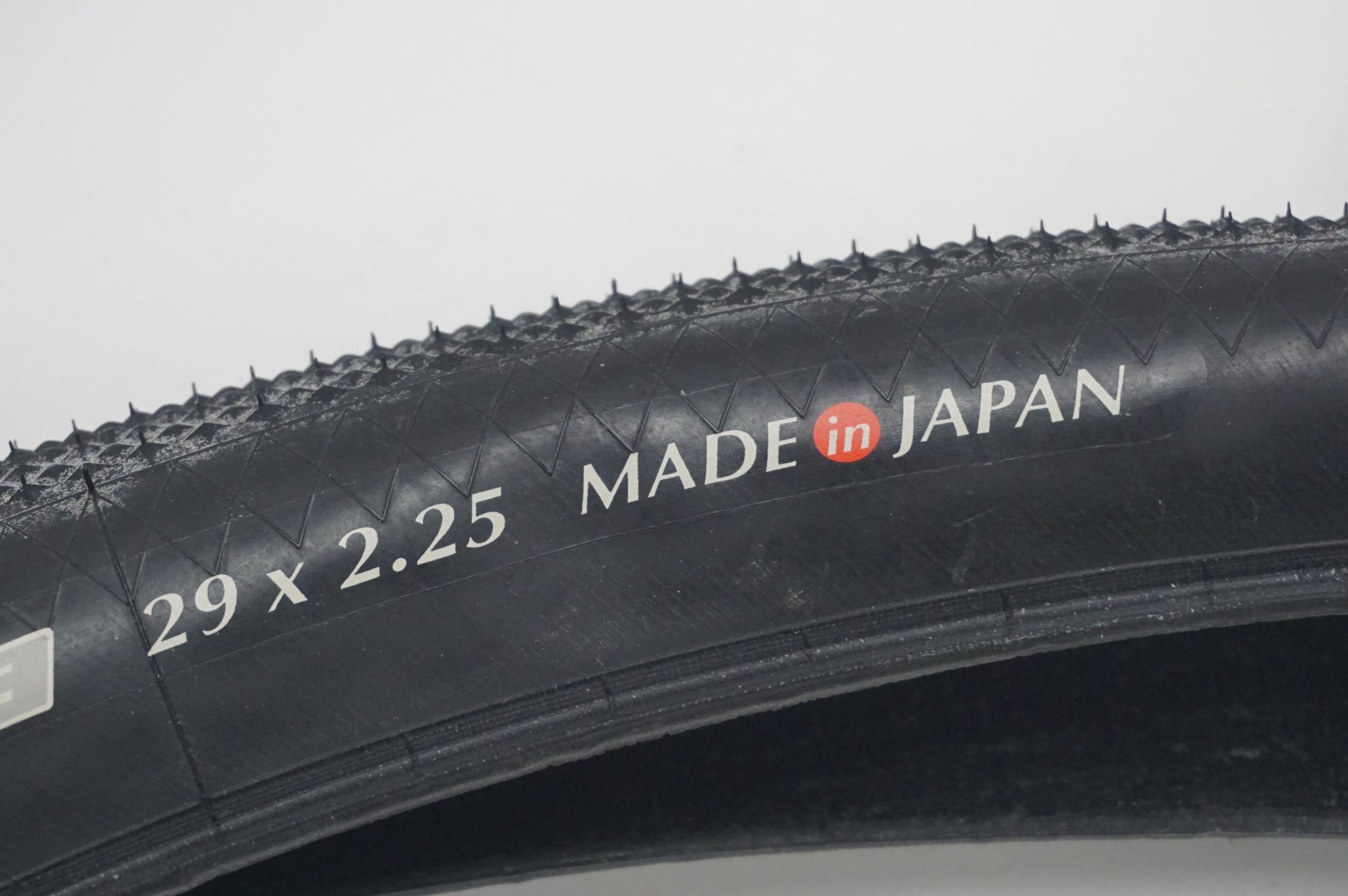 IRC 「アイアールシー」 MARBELLA 29×2.25インチ タイヤセット / 福岡