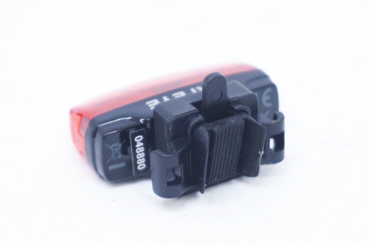 CATEYE 「キャットアイ」 TL-LD620 リアライト / 大阪美原北インター店