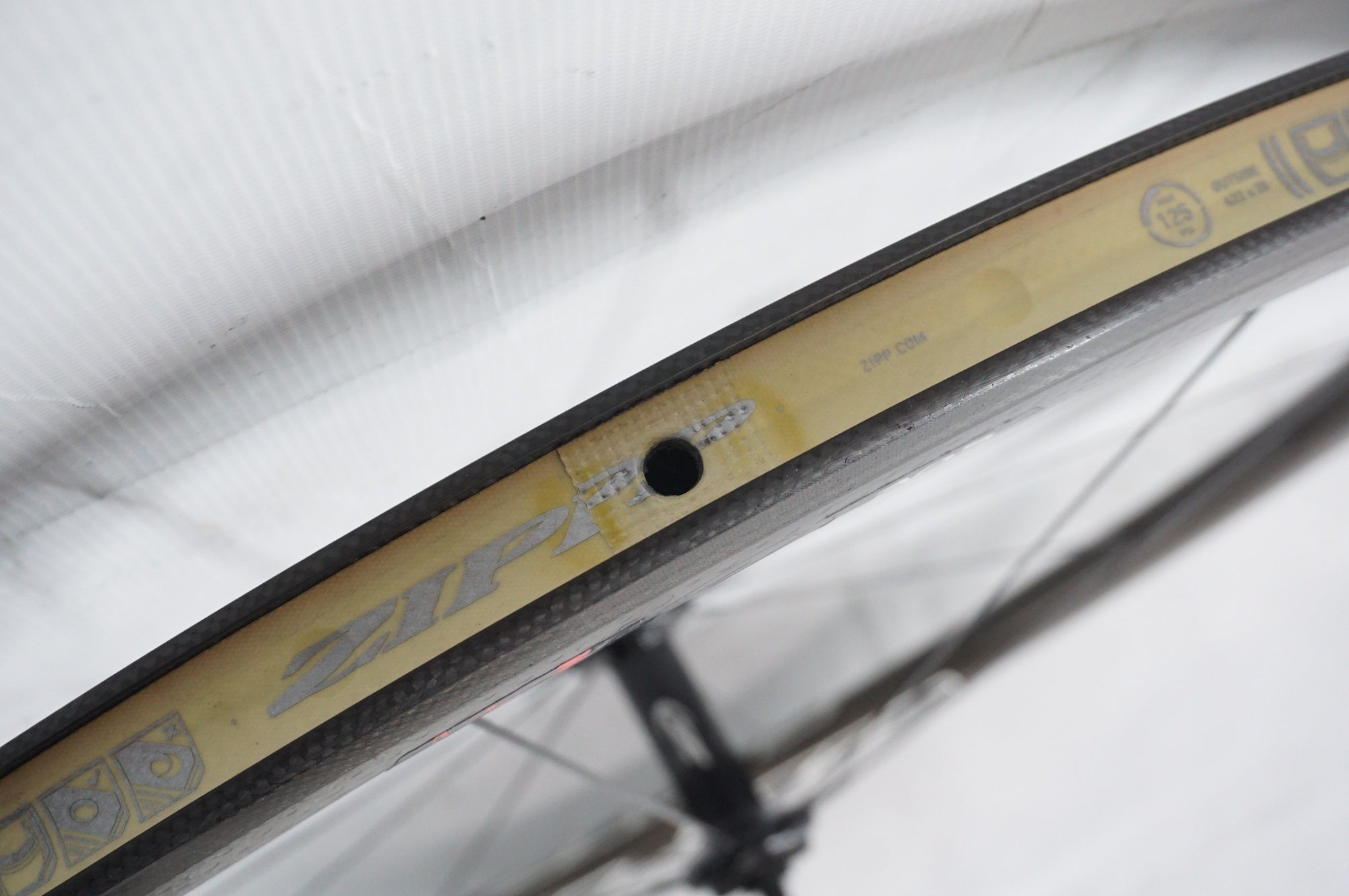 ZIPP 「ジップ」 303 FIRECREST シマノ11速 カーボンホイールセット / 阪急塚口店