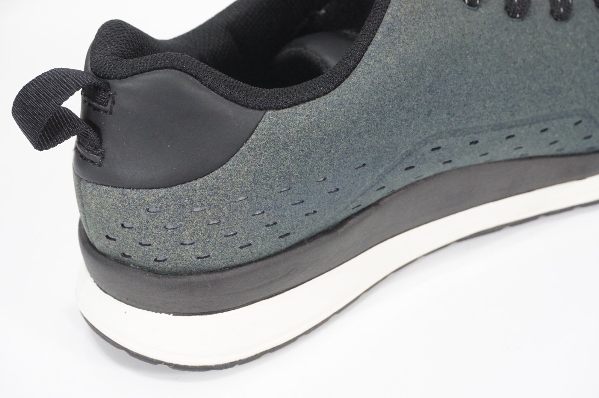 SHIMANO 「シマノ」 SH-CT500-SN 24.5cm シューズ / AKIBA店