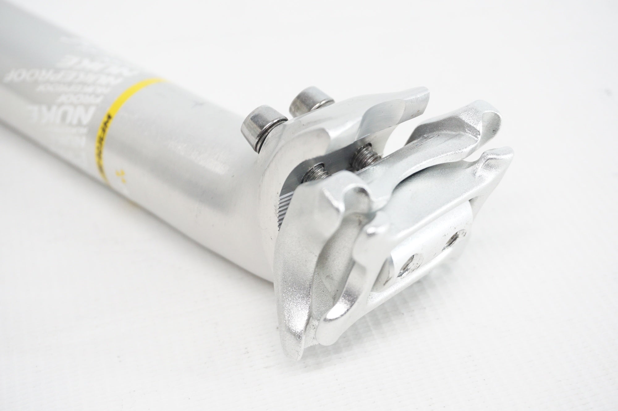 NUKEPROOF 「ヌークプルーフ」 WARHEAD Φ30.9 400mm シートポスト / 阪急塚口店