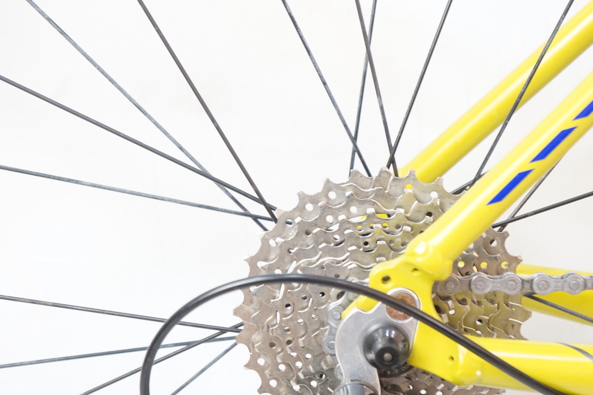 ASAHI 「アサヒ」 PRECISION R 2020年モデル ロードバイク / バイチャリ浦和ベース