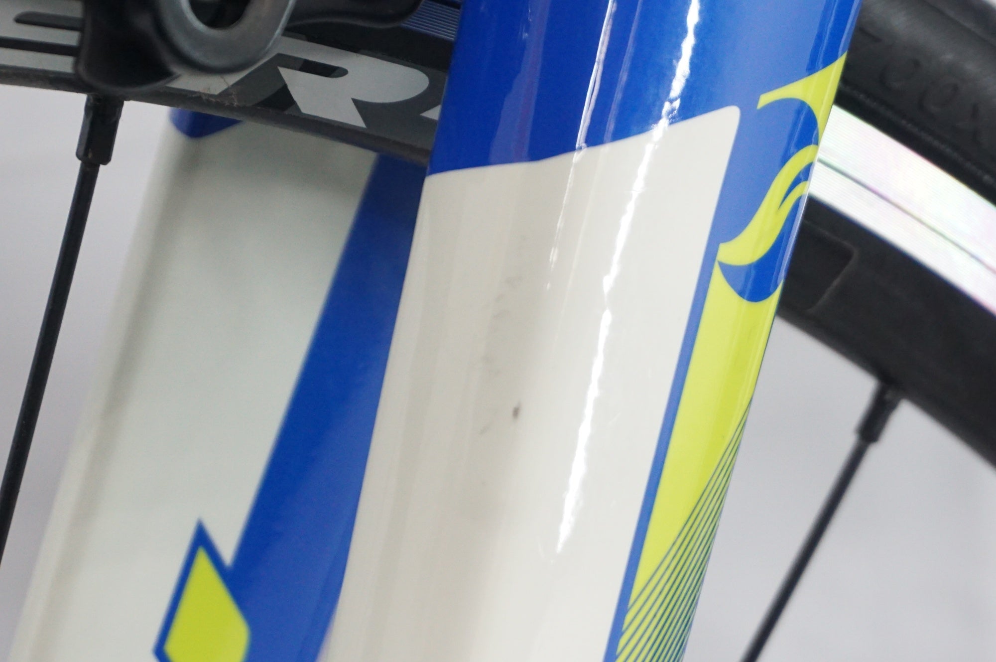 GIANT 「ジャイアント」 DEFY 3 2015年モデル ロードバイク / 阪急塚口店