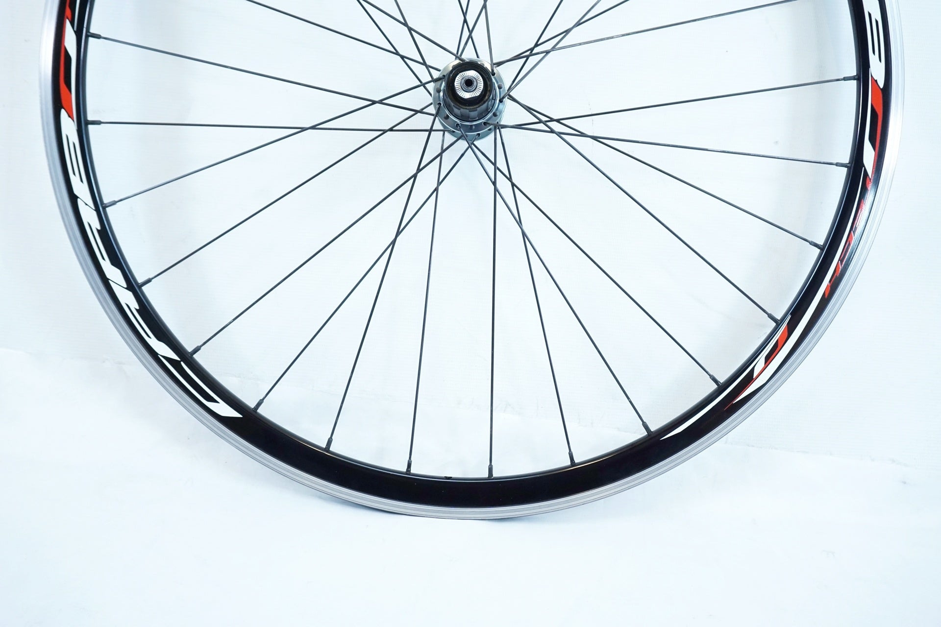 CARBOTECH 「カーボテック」 シマノ10S ホイールセット / 有明ガーデン