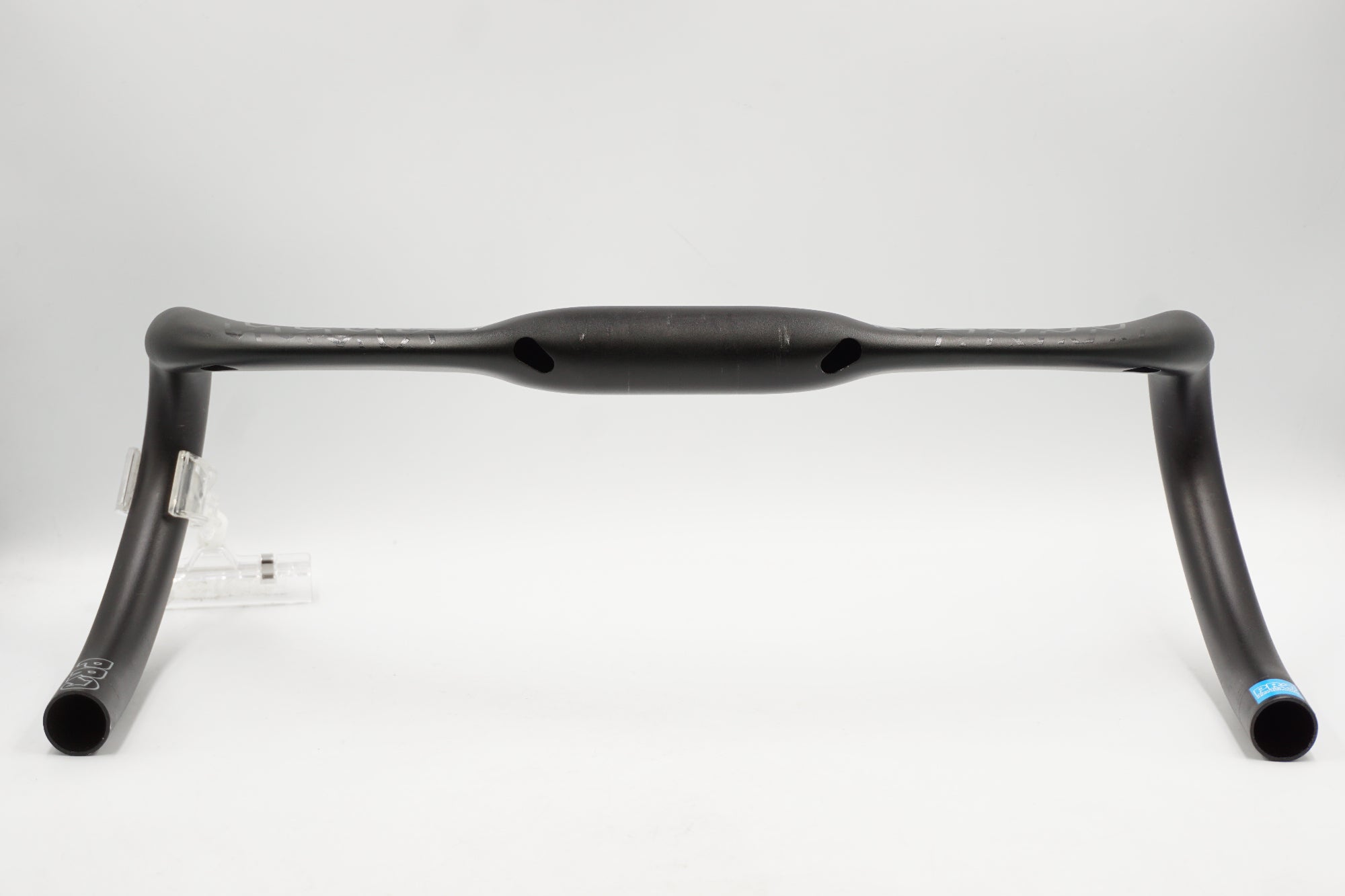 シマノプロ Vibe Aero カーボン ドロップハンドル 380mm SHIMANO PRO 「シマノプロ」 VIBE AERO ALLOY Φ31.8 380mm ドロップ