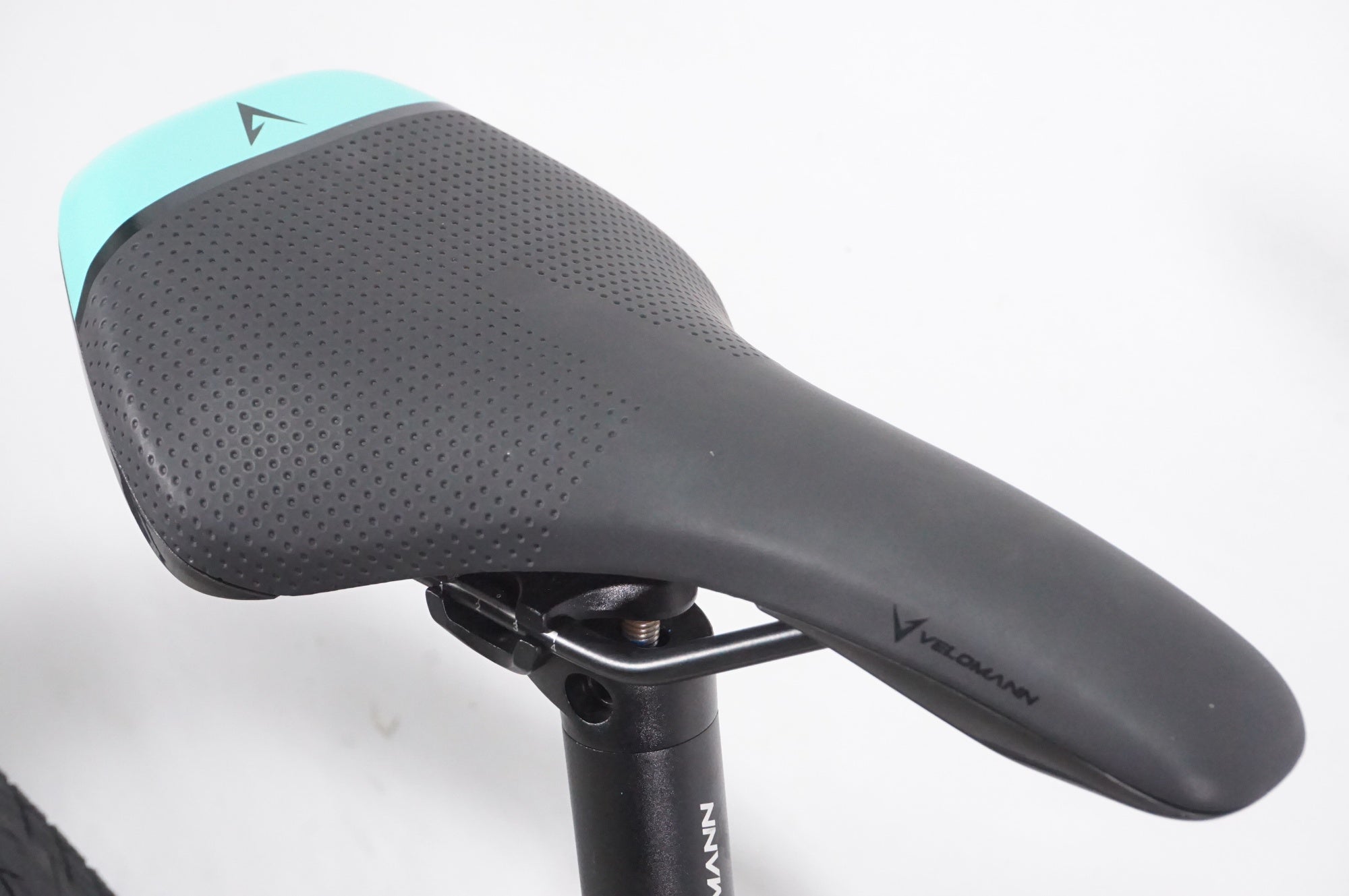 BIANCHI 「ビアンキ」 C-SPORT2 DISC 2022年モデル クロスバイク / AKIBA店