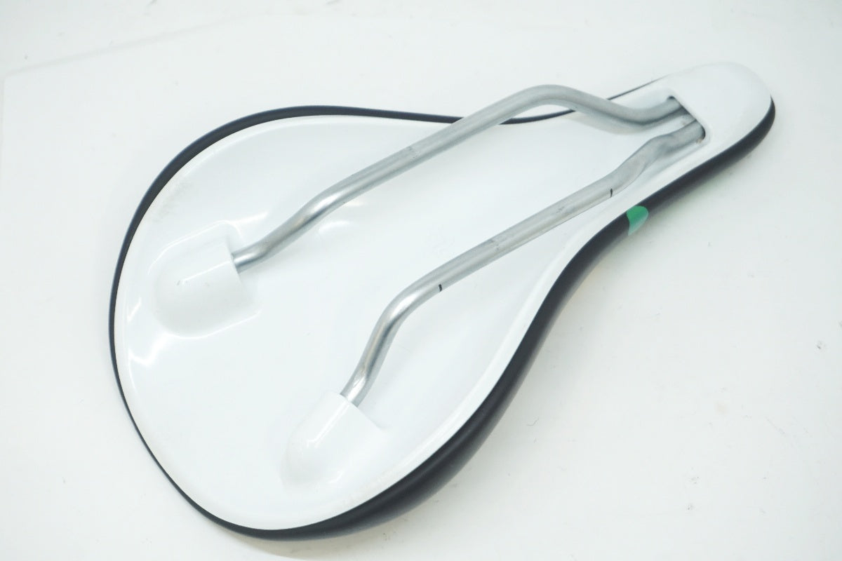 FABRIC 「ファブリック」 サドル / 大阪美原北インター店