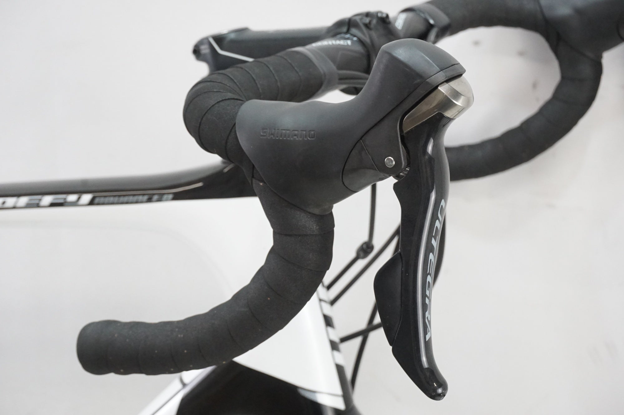GIANT 「ジャイアント」 DEFY ADVANCED1 2016年モデル カスタム ロード