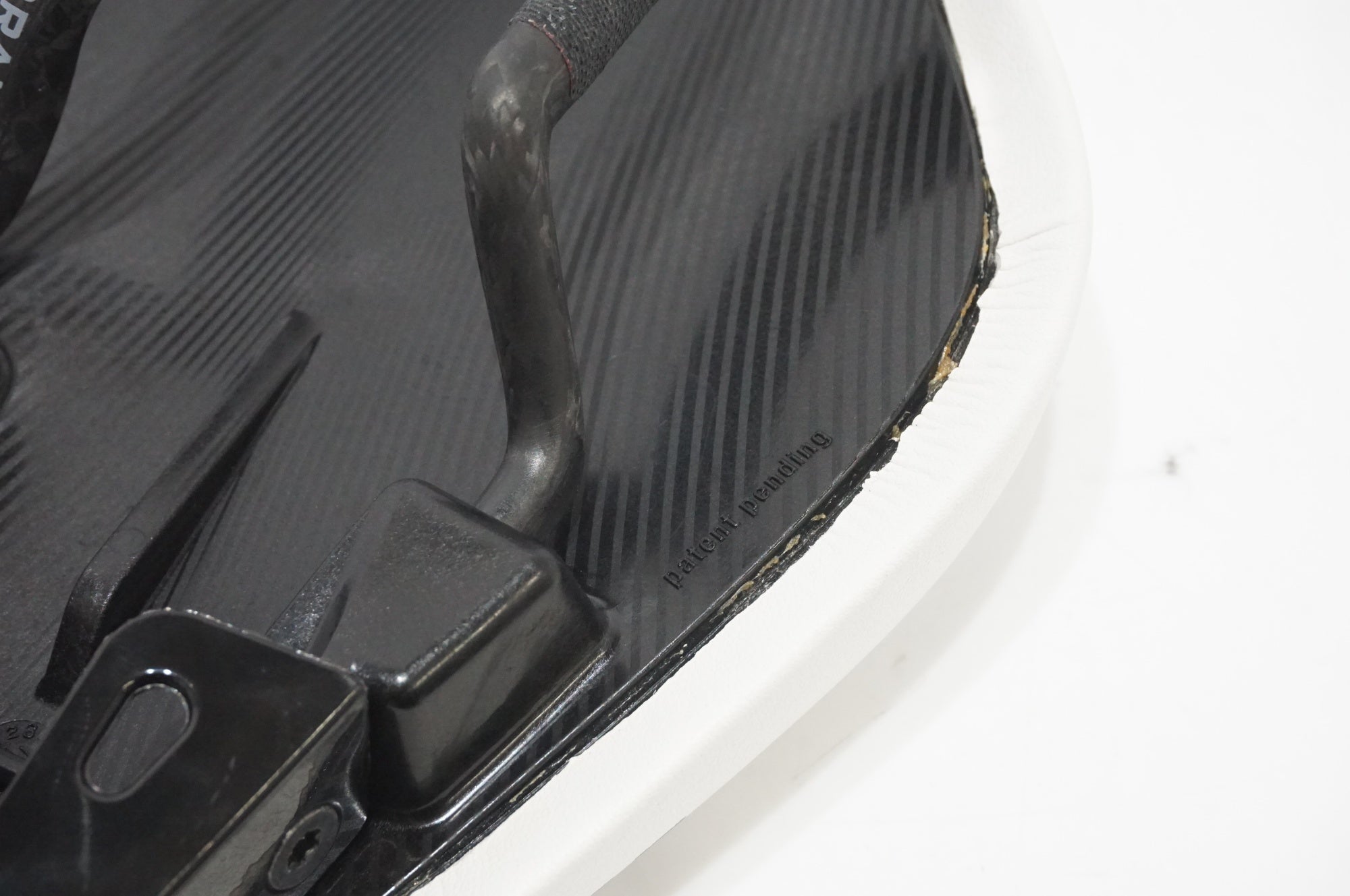 FIZIK 「フィジーク」 MISTICA CARBON サドル / AKIBA店