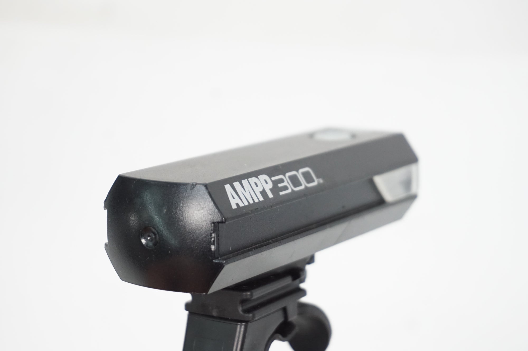 CATEYE 「キャットアイ」 AMPP300 フロントライト / 川越店