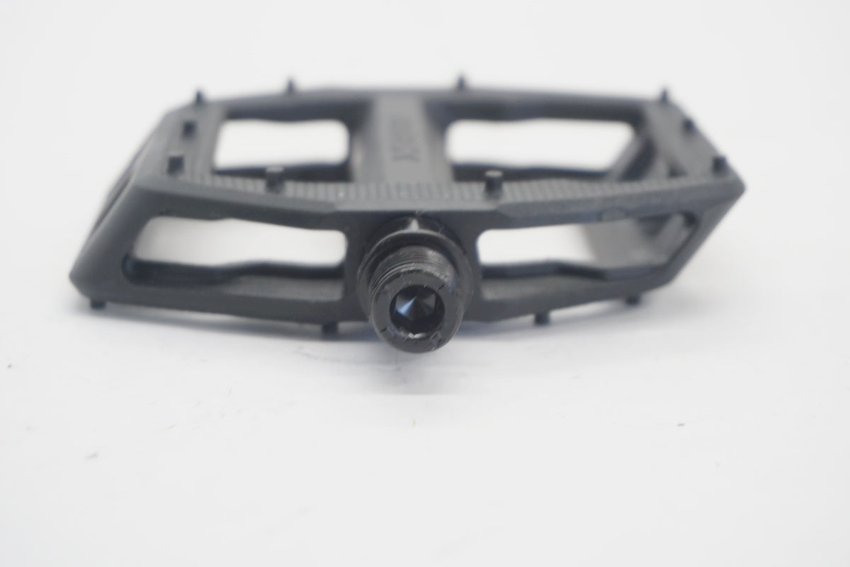 TREK「トレック」 LINE COMP  フラットペダル/ 京都八幡店