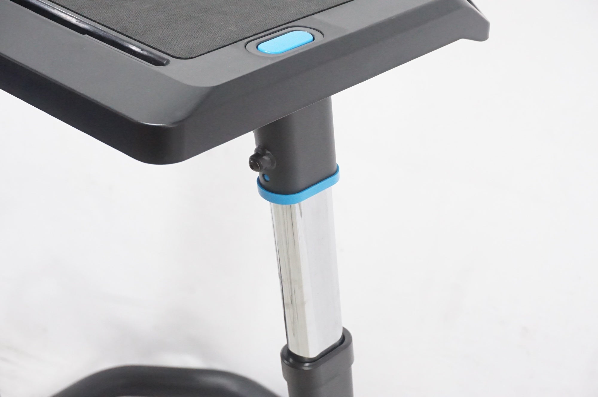 WAHOO 「ワフー」 KICKR DESK インドアサイクリングデスク / AKIBA店