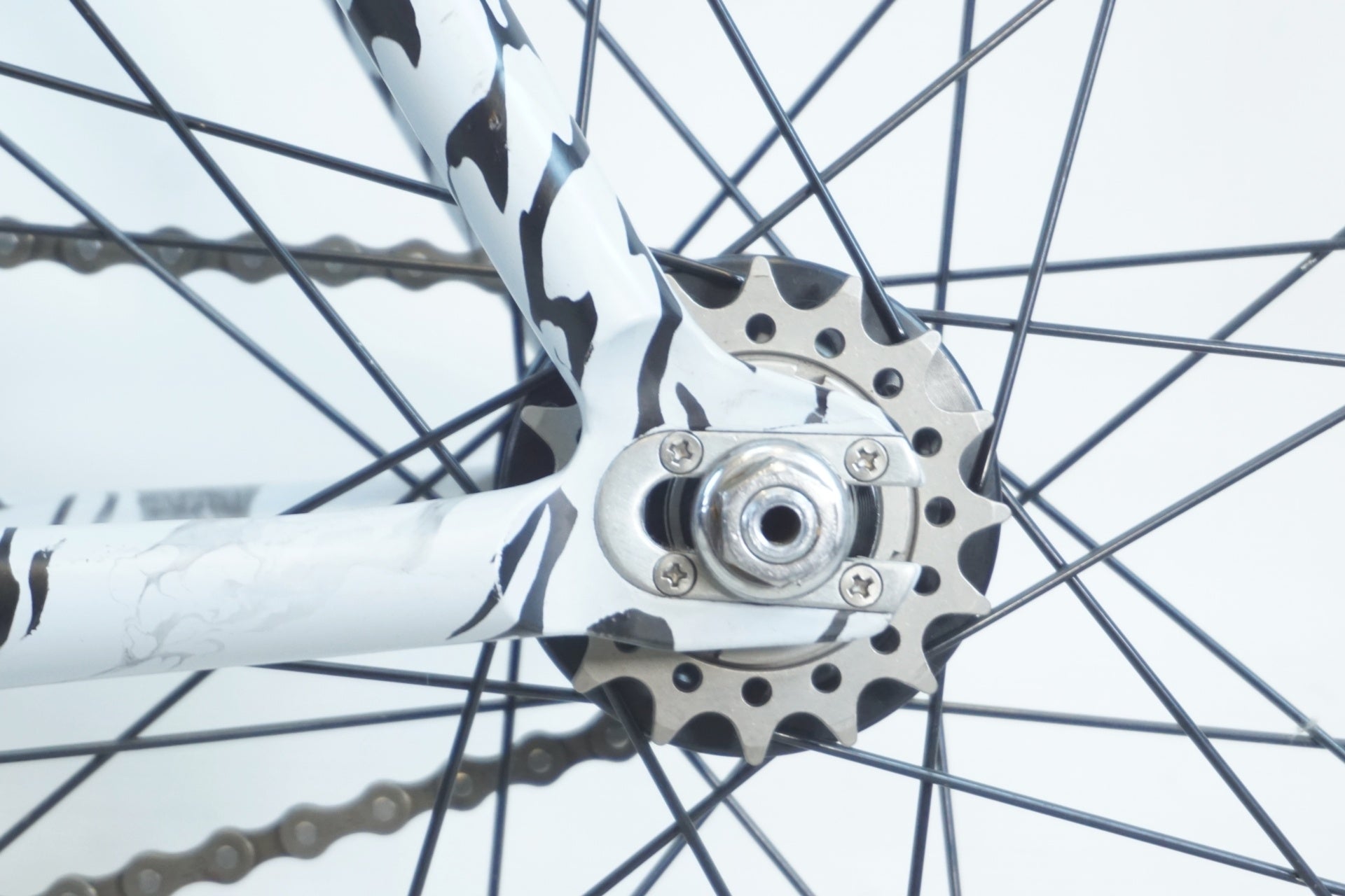 LEADER BIKES 「リーダーバイク」 735TR ATOMS 2019年モデル ピスト