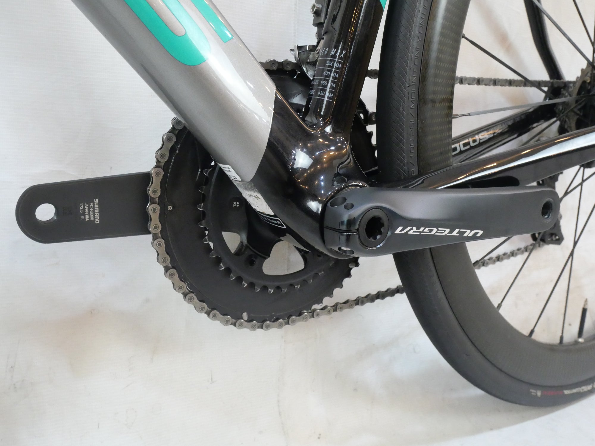 FOCUS 「フォーカズ」 IZALCO MAX DISC 9 ULTEGRA Di2 2020年モデル ロードバイク / バイチャリ浦和ベース