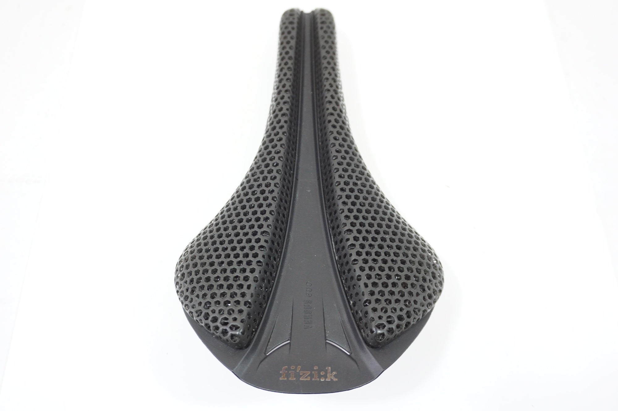FIZIK 「フィジーク」 ANTARES VERSUS EVO R3 ADAPTIVE サドル