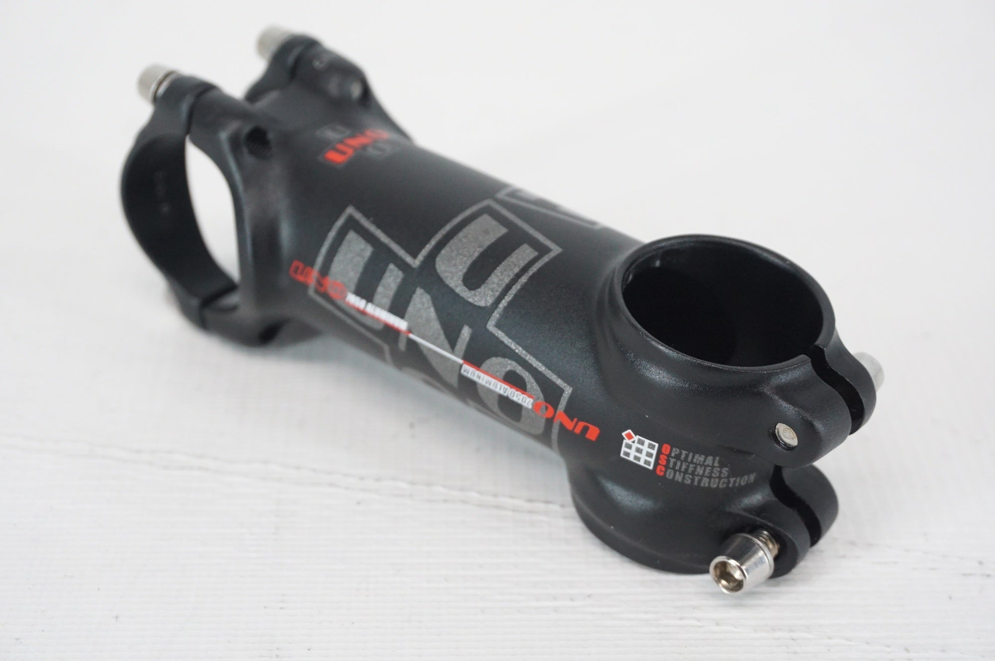 UNO 「ウノ」  Φ31.8 90mm ステム / 阪急塚口店