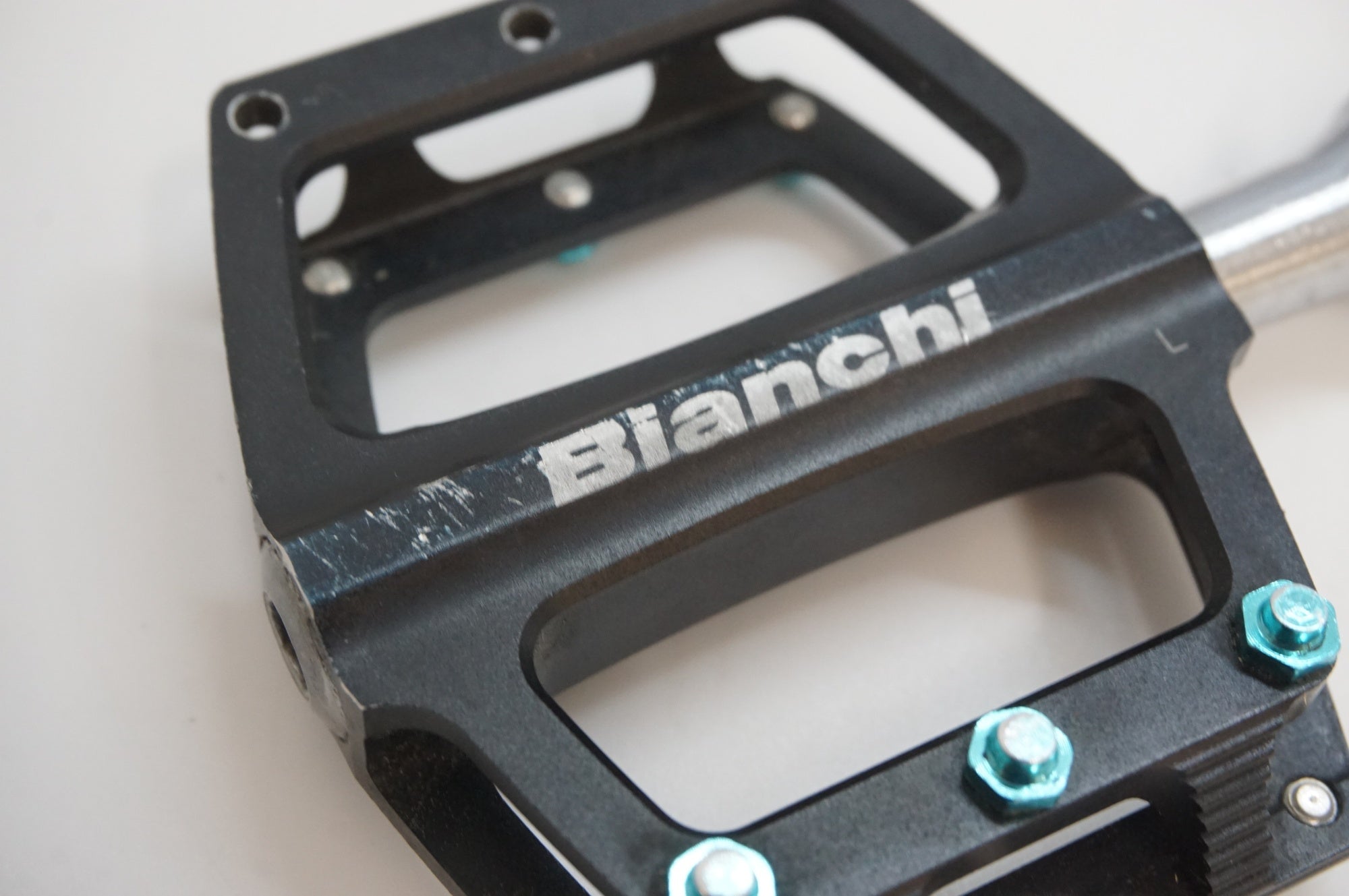 (匿名配送) ビアンキ　ペダル　Bianchi BIANCHI ( ビアンキ ) フラットペダル CNC フラットペダル A