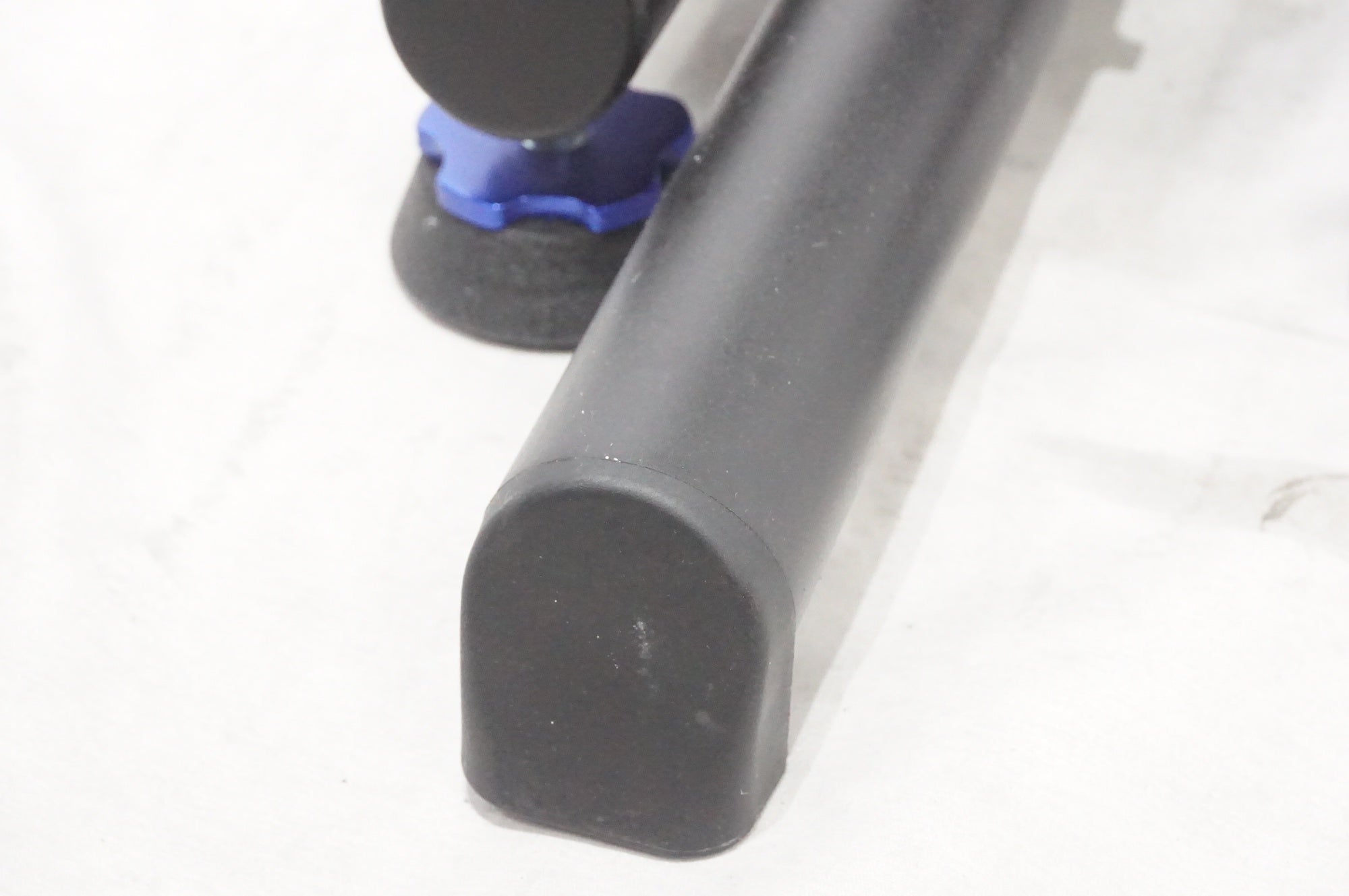 WAHOO 「ワフー」 KICKR V4 WF113 スマートトレーナー / AKIBA店