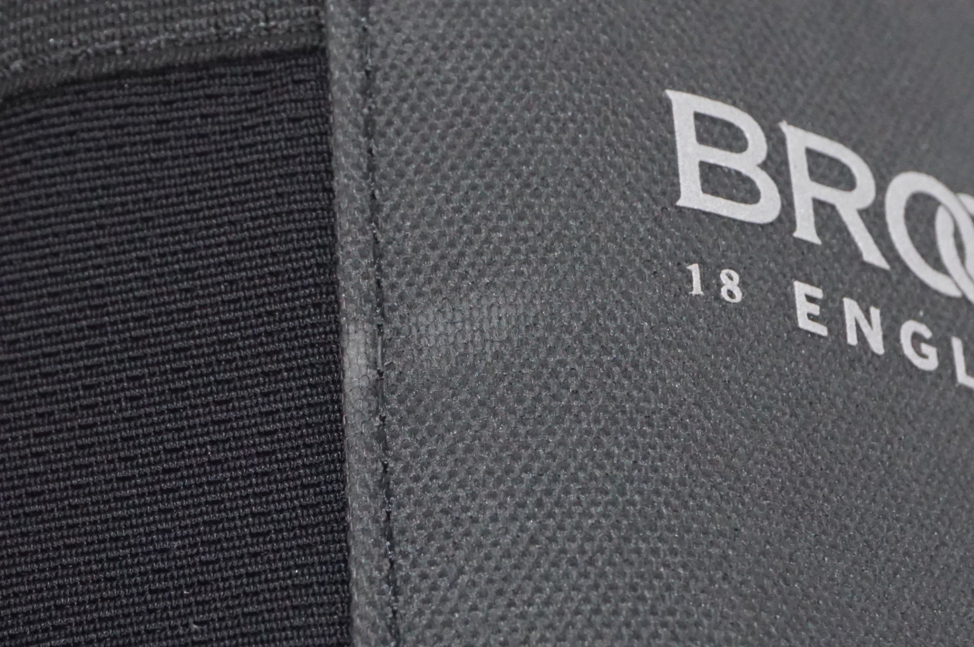 BROOKS 「ブルックス」 ハンドルバック / AKIBA店