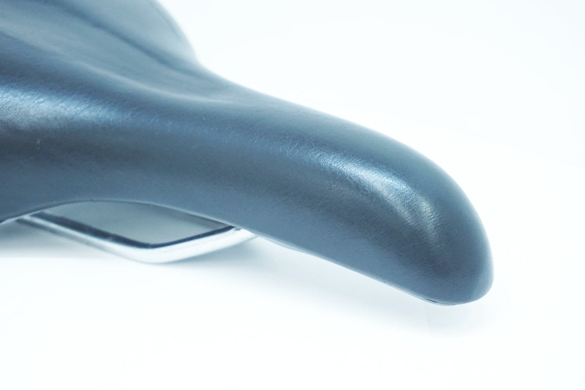 VELO 「ベロ」 サドル / 大阪美原北インター店