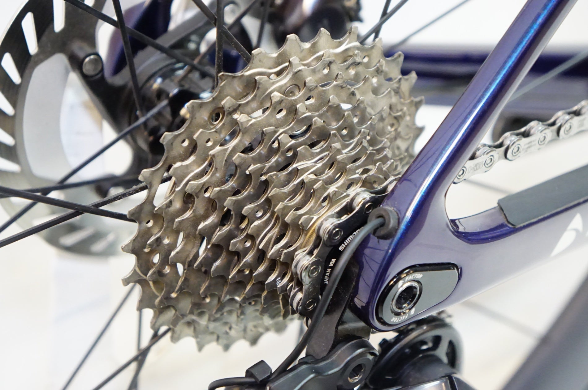 FACTOR 「ファクター」 OSTRO VAM ULTEGRA Di2 2023年モデル ロードバイク / 熊谷本店