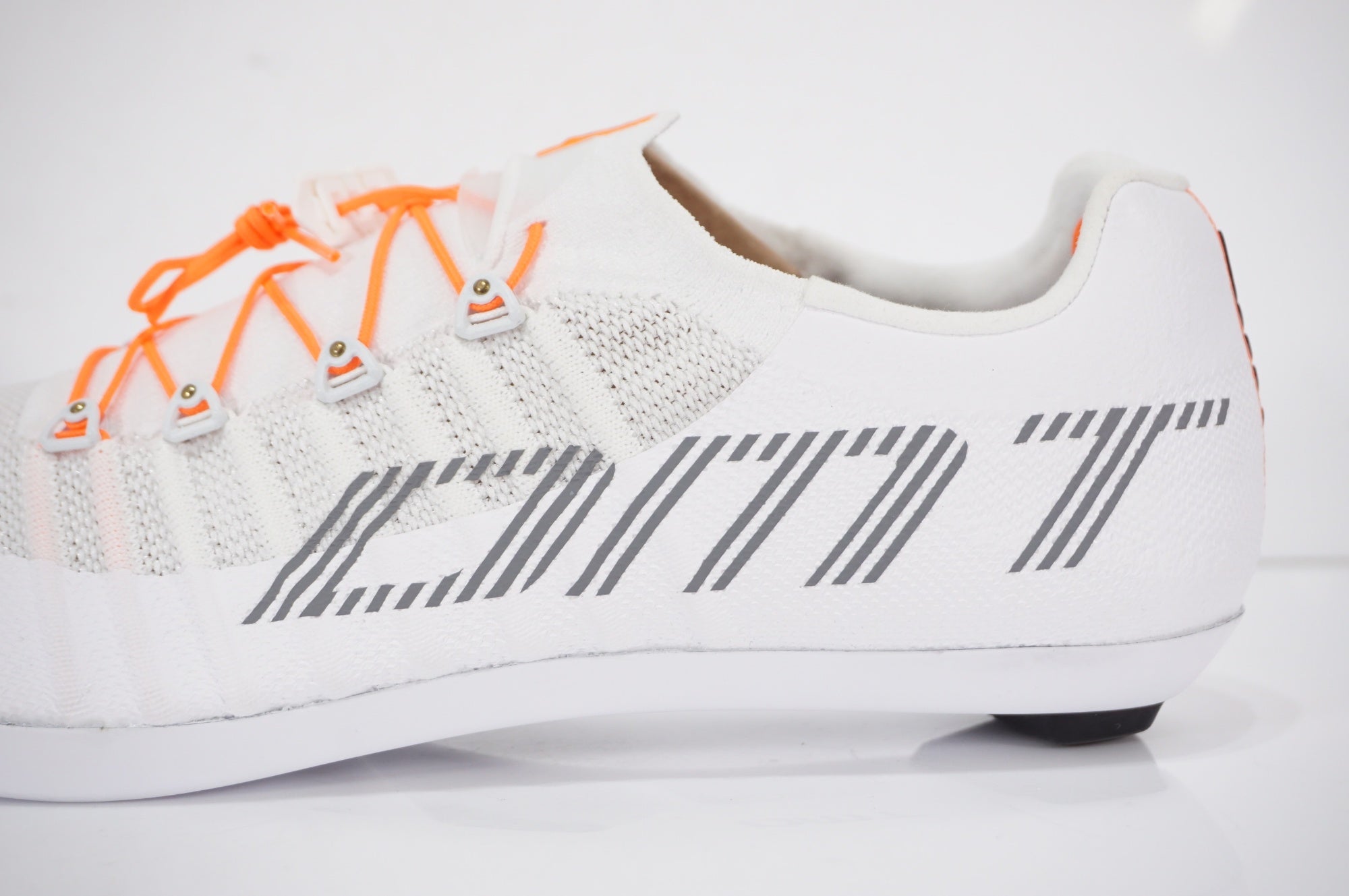 DMT 「ディーエムティー」 CYCLING POGIS 25.5cm シューズ / AKIBA店