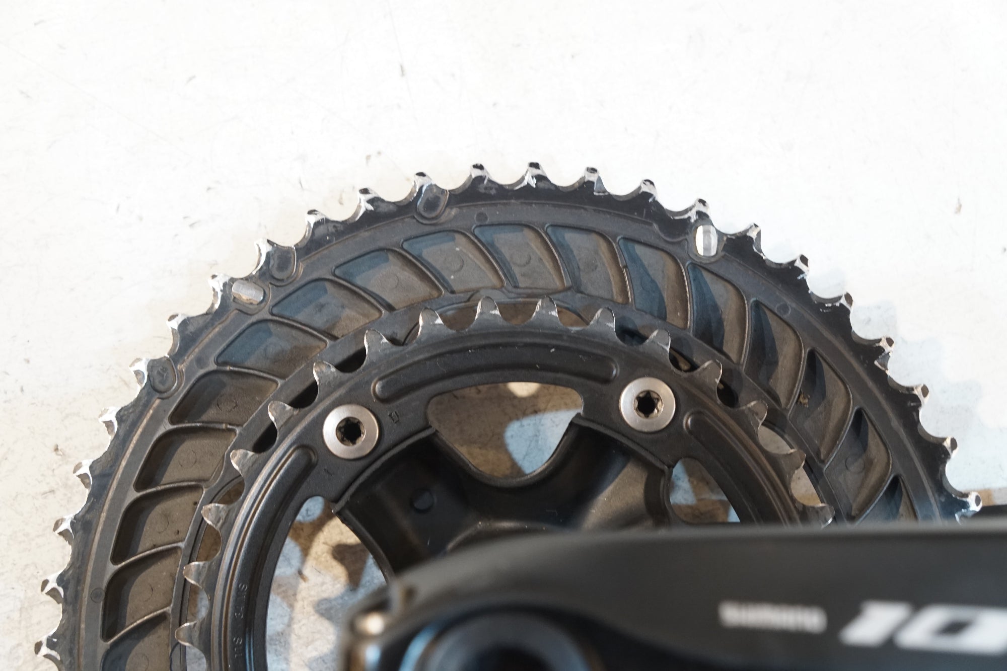 SHIMANO 「シマノ」 105 FC-R7000 160mm 50-34T クランクセット / バイチャリ浦和ベース